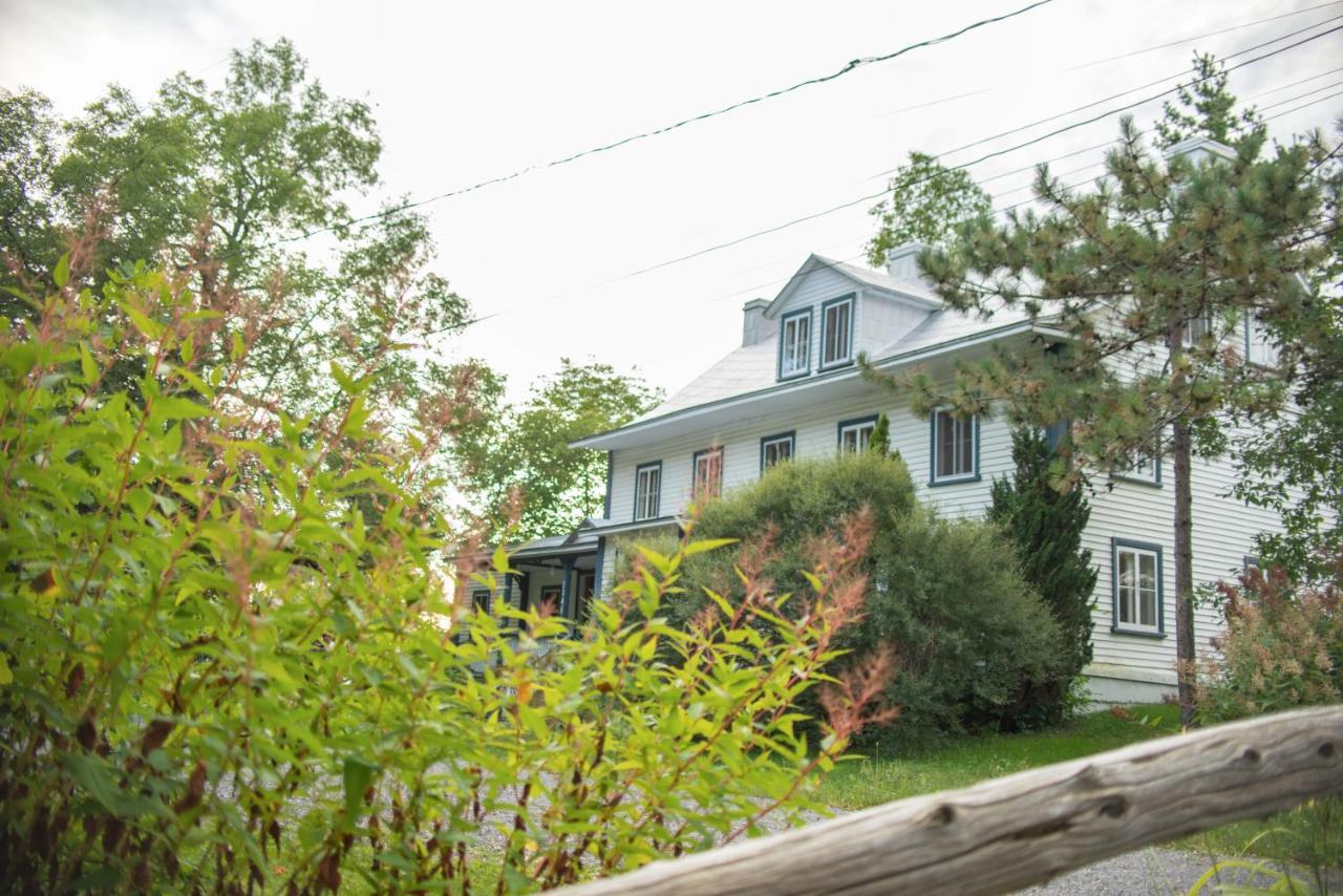 Le Triangle De L'Ile Hotel Saint-Laurent-de-l'ile d'Orleans Exterior photo